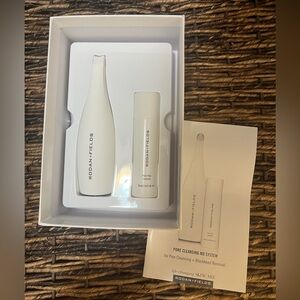 Rodan + Fields Pore Cleansing MD System